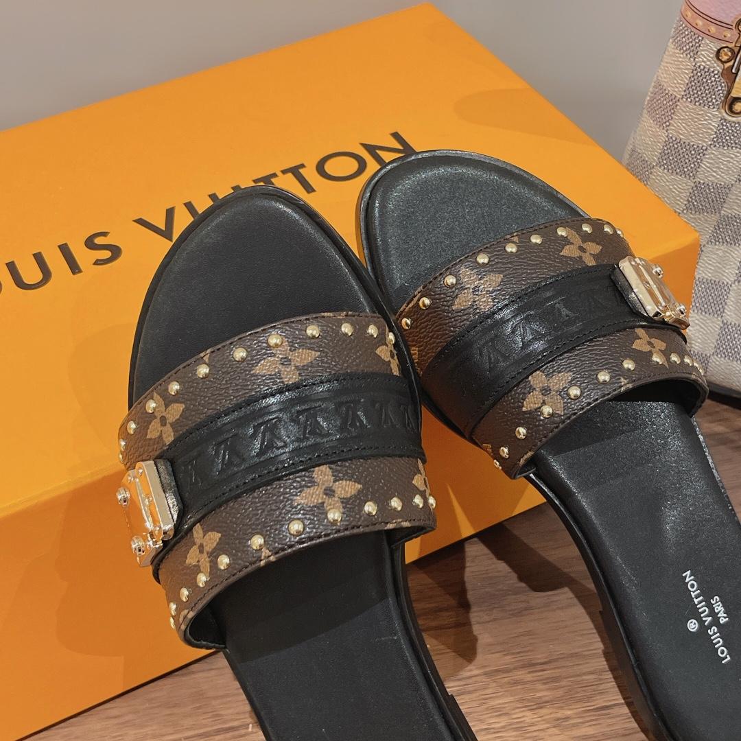 Louis Vuitton Lock It Flat Mule     1AAC3Q - EUR FASHION