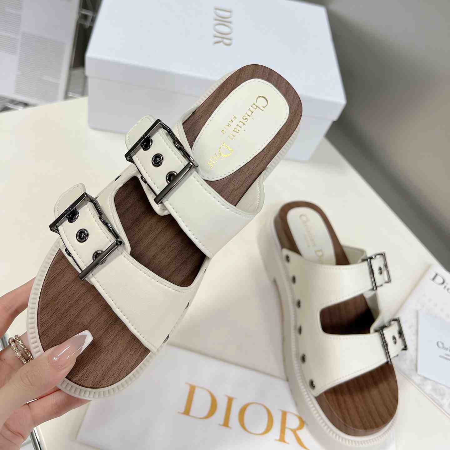Dior Diorquake Strap Sandal - EUR FASHION