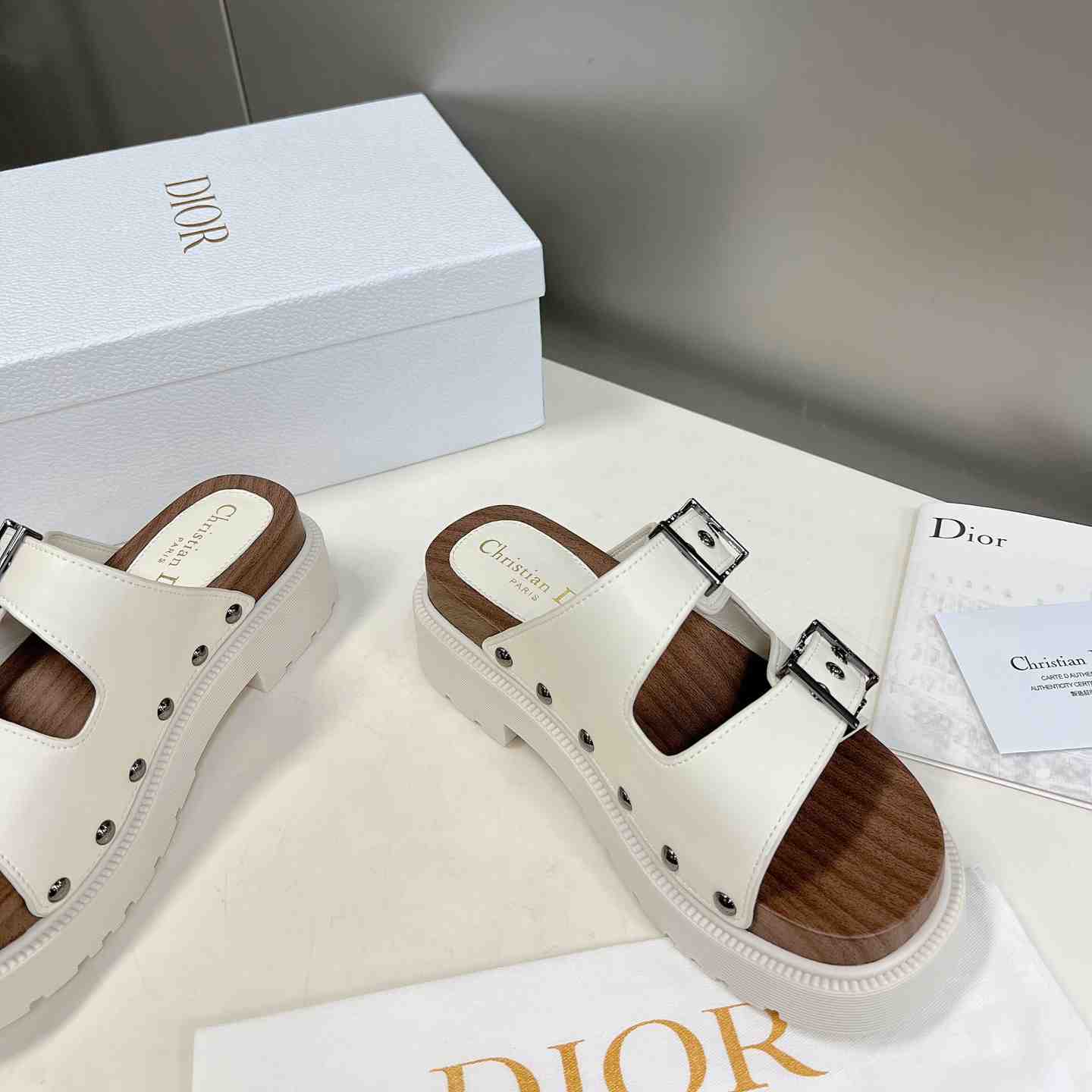 Dior Diorquake Strap Sandal - EUR FASHION