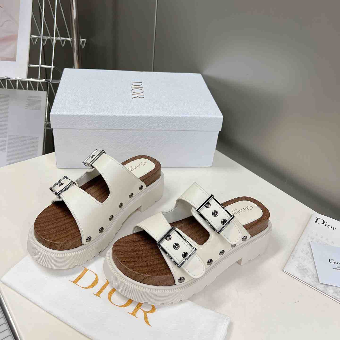 Dior Diorquake Strap Sandal - EUR FASHION