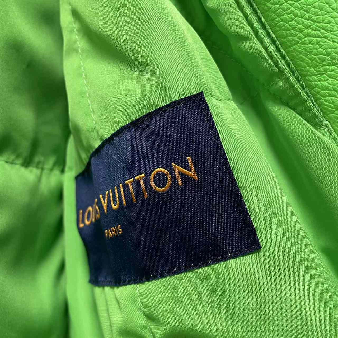 Louis Vuitton Fluo Gradient Leather Bomber    1A9UJ4 - EUR FASHION