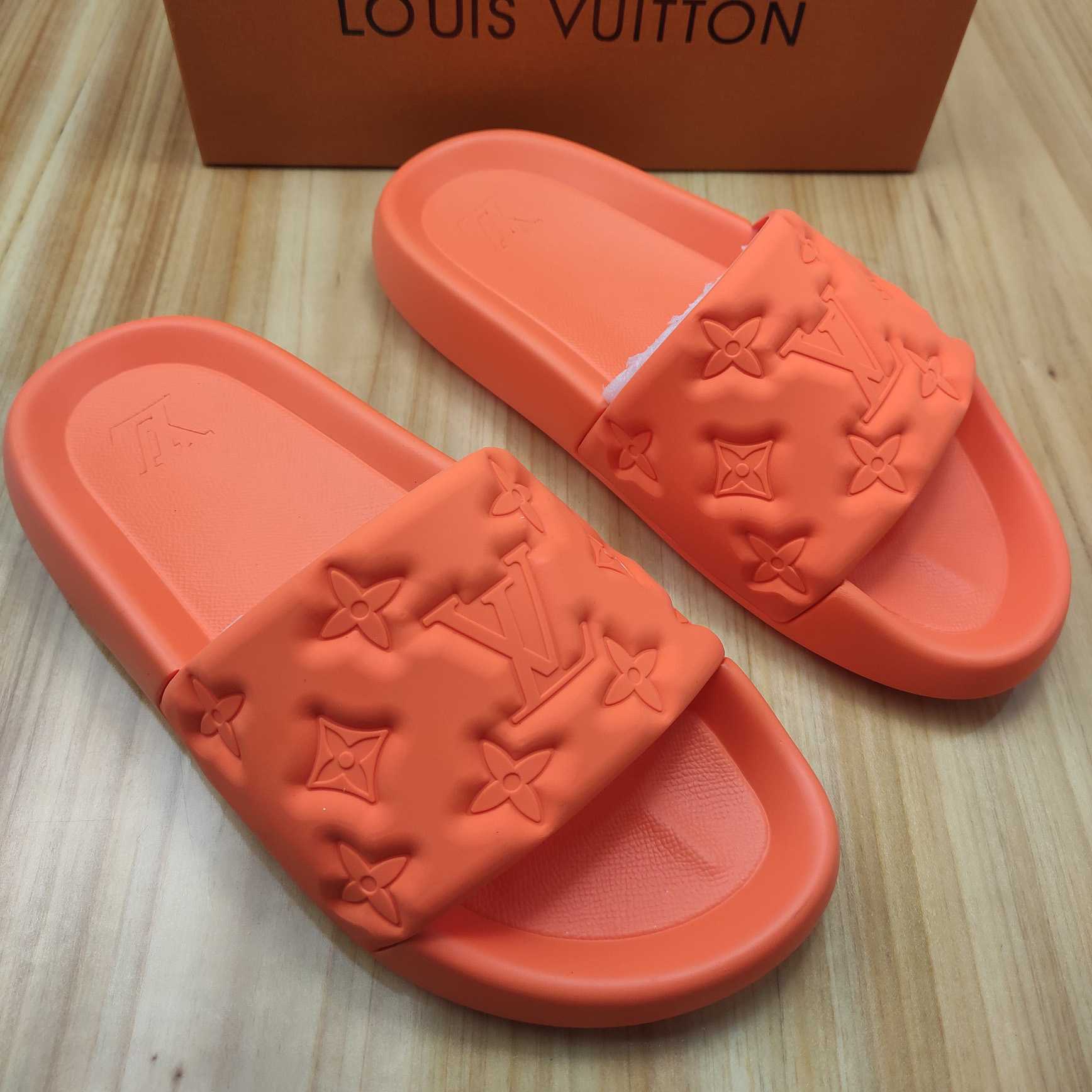 Louis Vuitton Waterfront Mule  1AA5NI - EUR FASHION