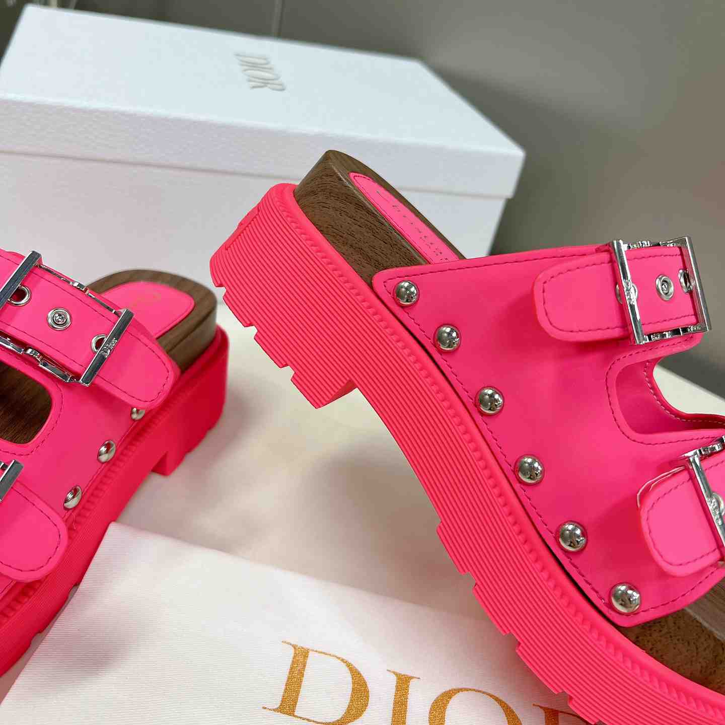 Dior Diorquake Strap Sandal - EUR FASHION