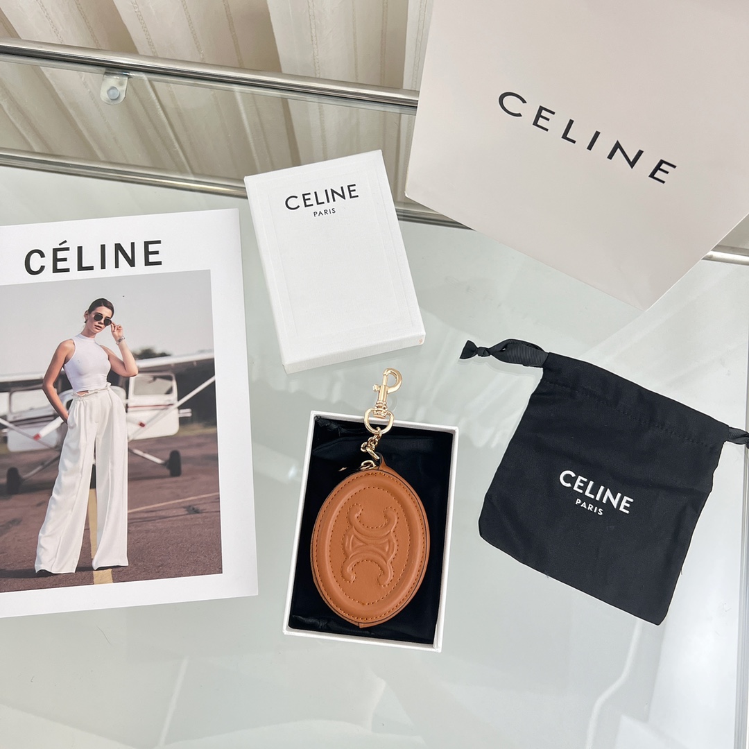 Celine Purse With Hook Cuir Triomphe In Smooth Calfskin  - EUR FASHION
