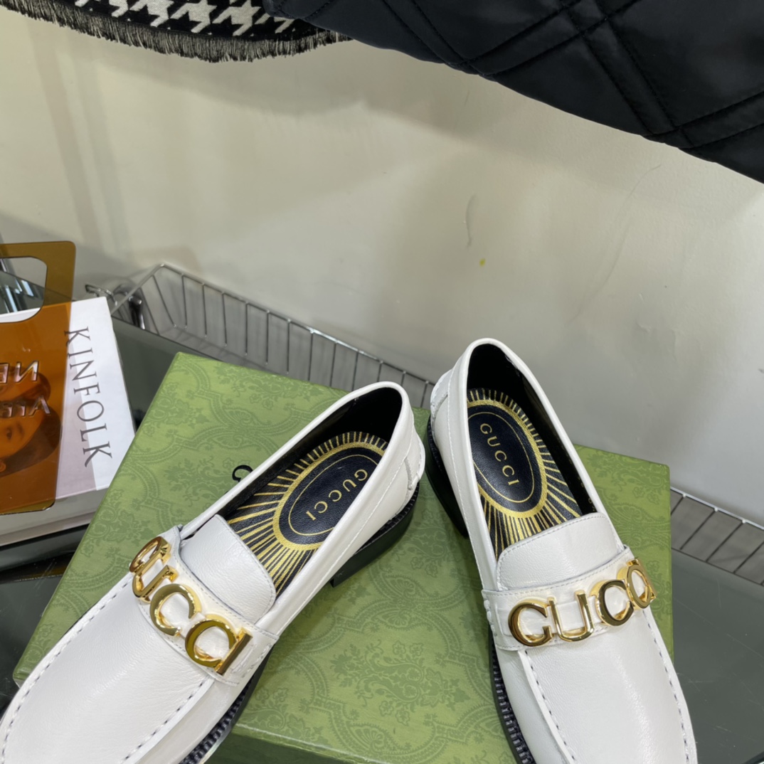 Gucci Women's Gucci Leather Loafer - EUR FASHION