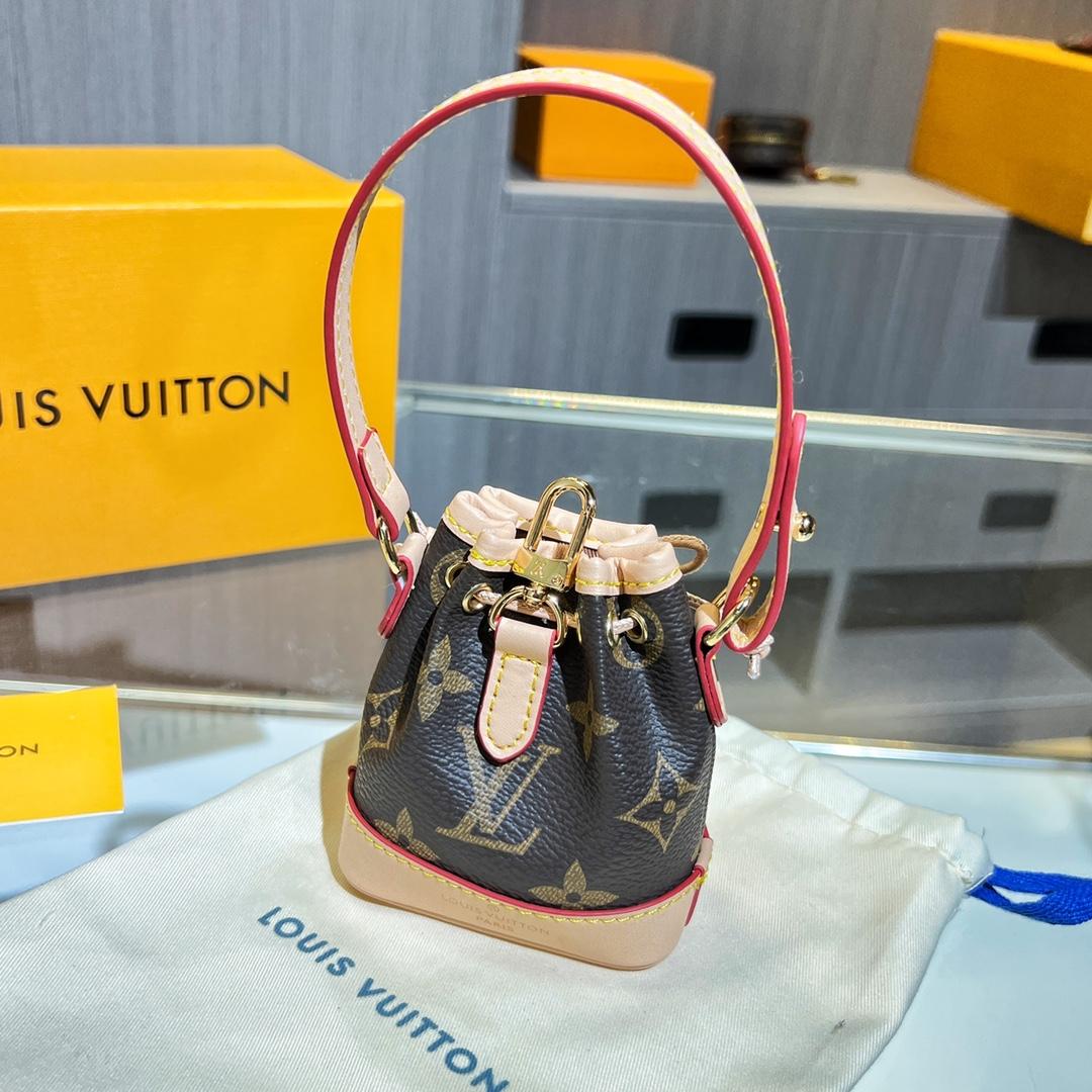 Louis Vuitton  Micro Noé Bag Charm    M00818 - EUR FASHION