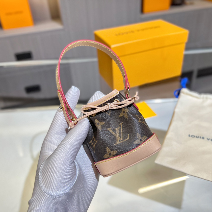 Louis Vuitton  Micro Noé Bag Charm    M00818 - EUR FASHION