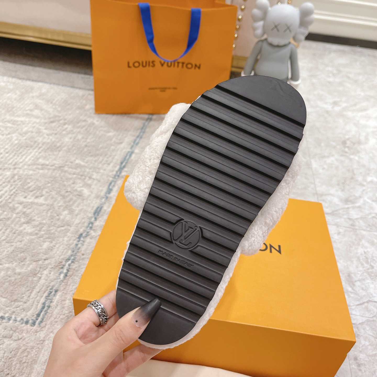 Louis Vuitton Paseo Flat Comfort Mule    - EUR FASHION