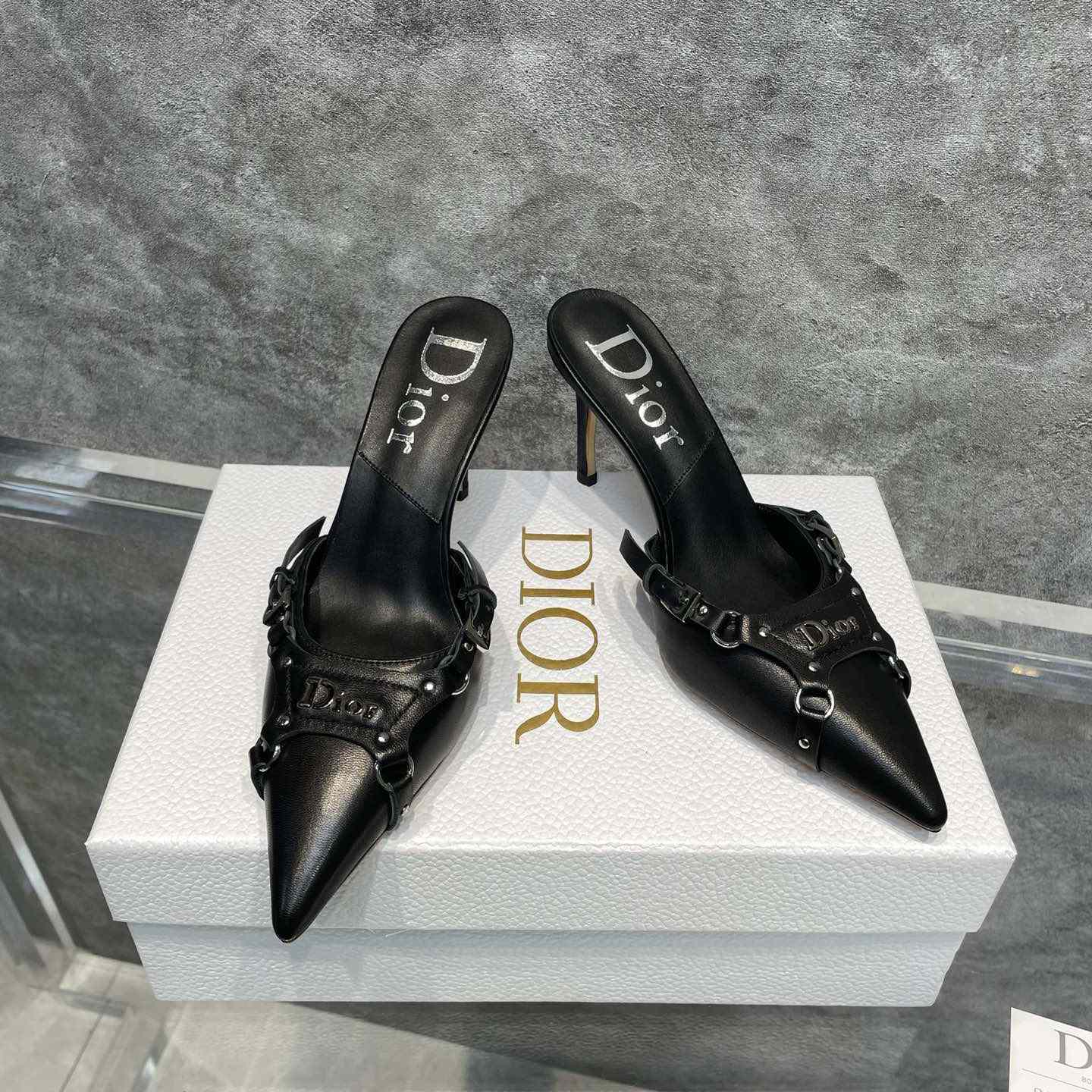 Dior Black Leather Pump - EUR FASHION
