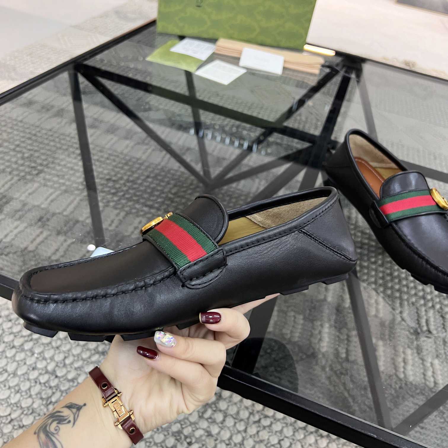 Gucci Men's Loafer With Interlocking G(upon uk size) - EUR FASHION