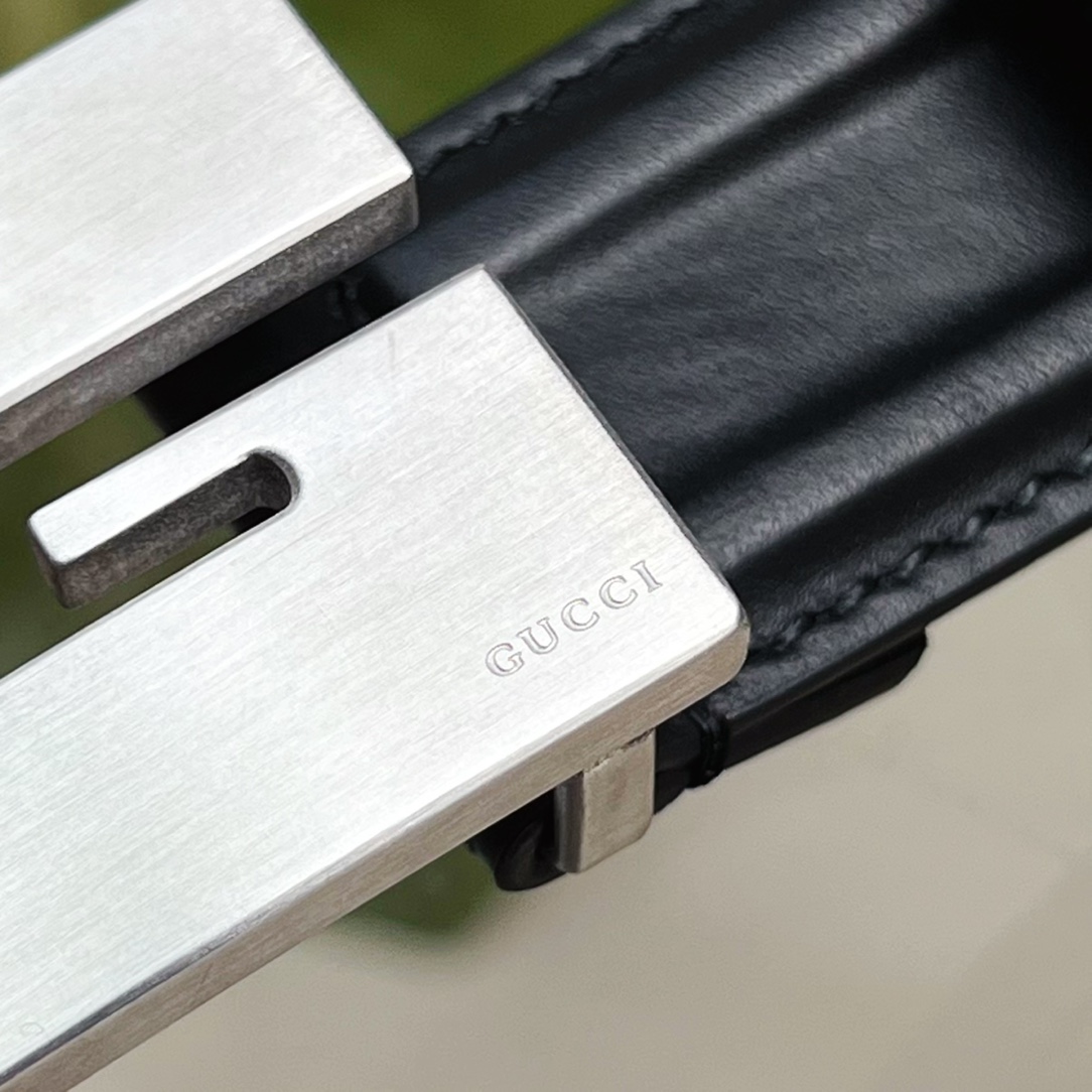 Gucci Thin Belt With Engraved Square G Buckle - EUR FASHION