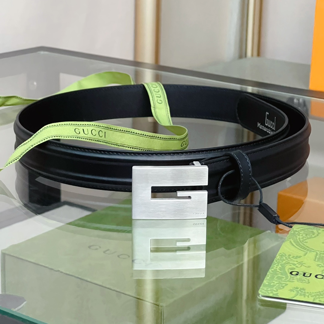 Gucci Thin Belt With Engraved Square G Buckle - EUR FASHION