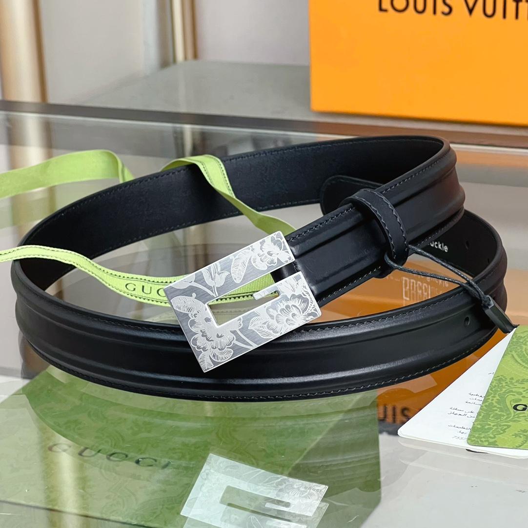Gucci Thin Belt With Engraved Square G Buckle - EUR FASHION