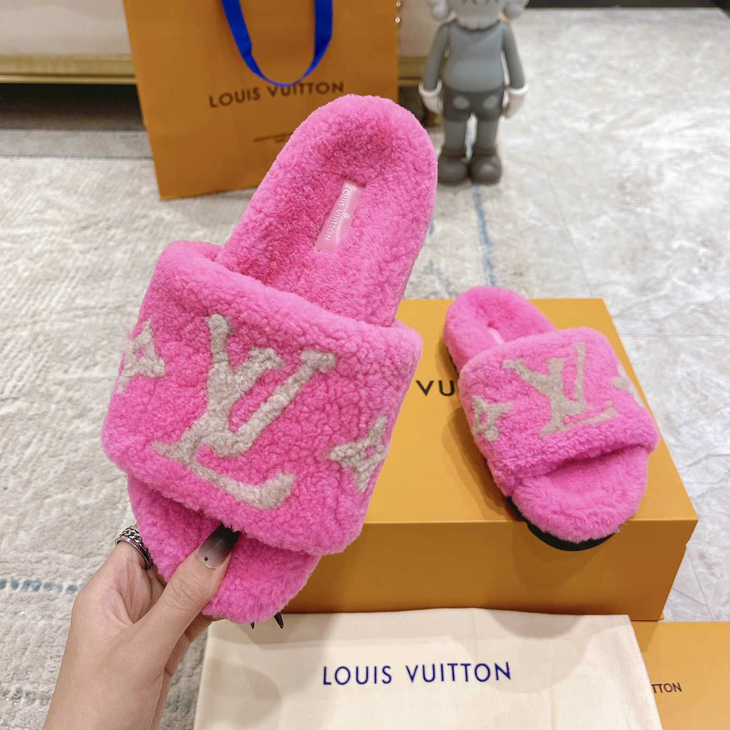 Louis Vuitton Paseo Flat Comfort Mule    - EUR FASHION