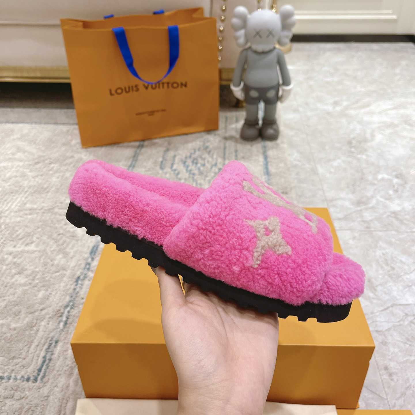 Louis Vuitton Paseo Flat Comfort Mule    - EUR FASHION