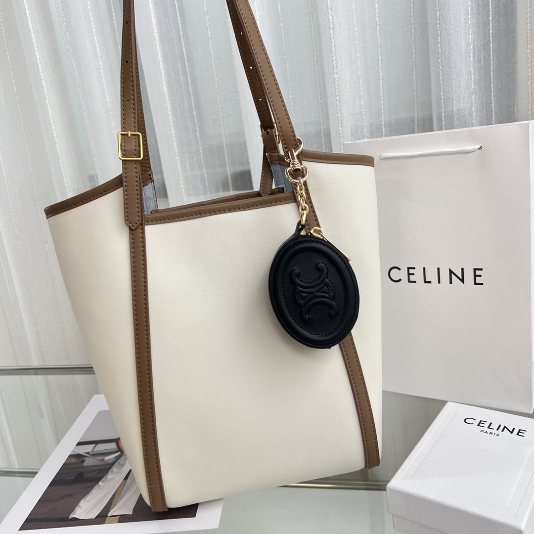 Celine Purse With Hook Cuir Triomphe In Smooth Calfskin  - EUR FASHION