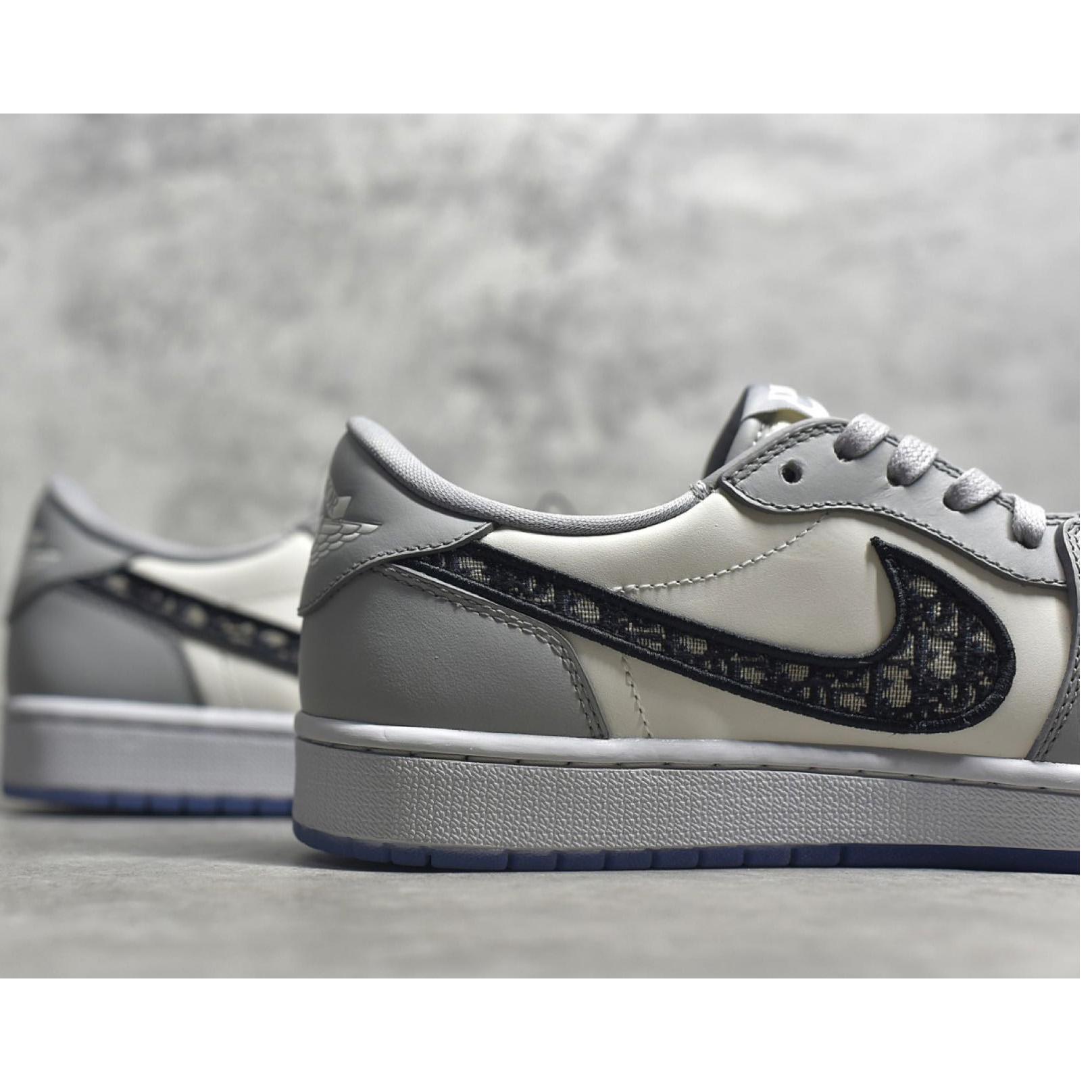 Dior x Air Jordan 1  Low Sneaker  - EUR FASHION