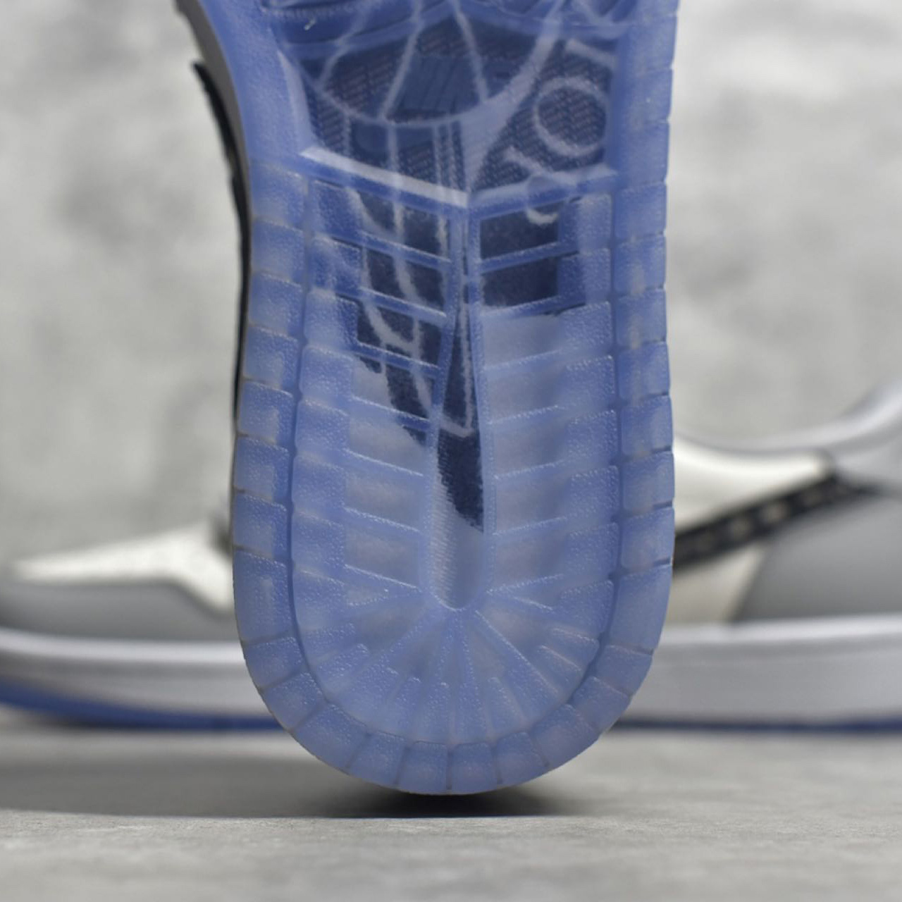 Dior x Air Jordan 1  Low Sneaker  - EUR FASHION