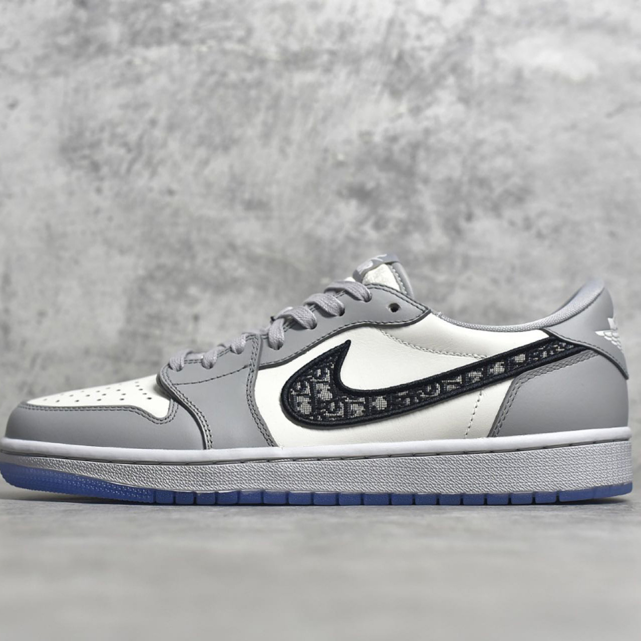 Dior x Air Jordan 1  Low Sneaker  - EUR FASHION
