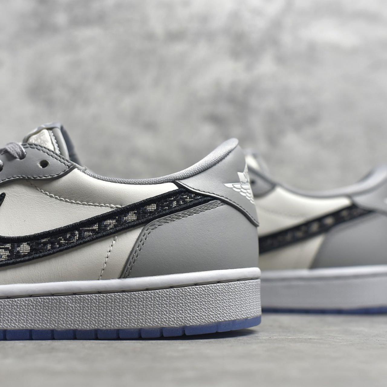 Dior x Air Jordan 1  Low Sneaker  - EUR FASHION