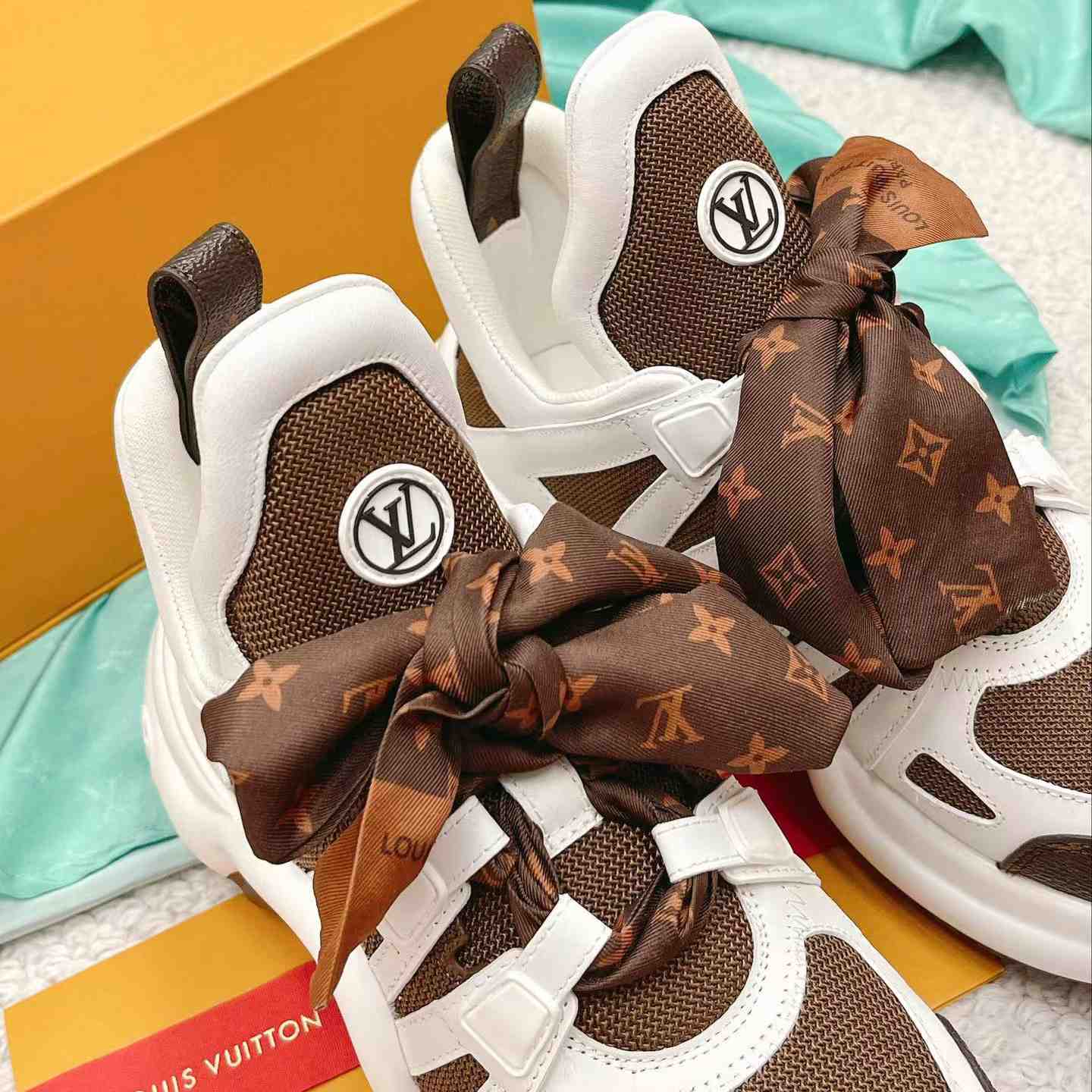 Louis Vuitton LV Archlight Sneaker  (upon uk size)     1AACQC - EUR FASHION