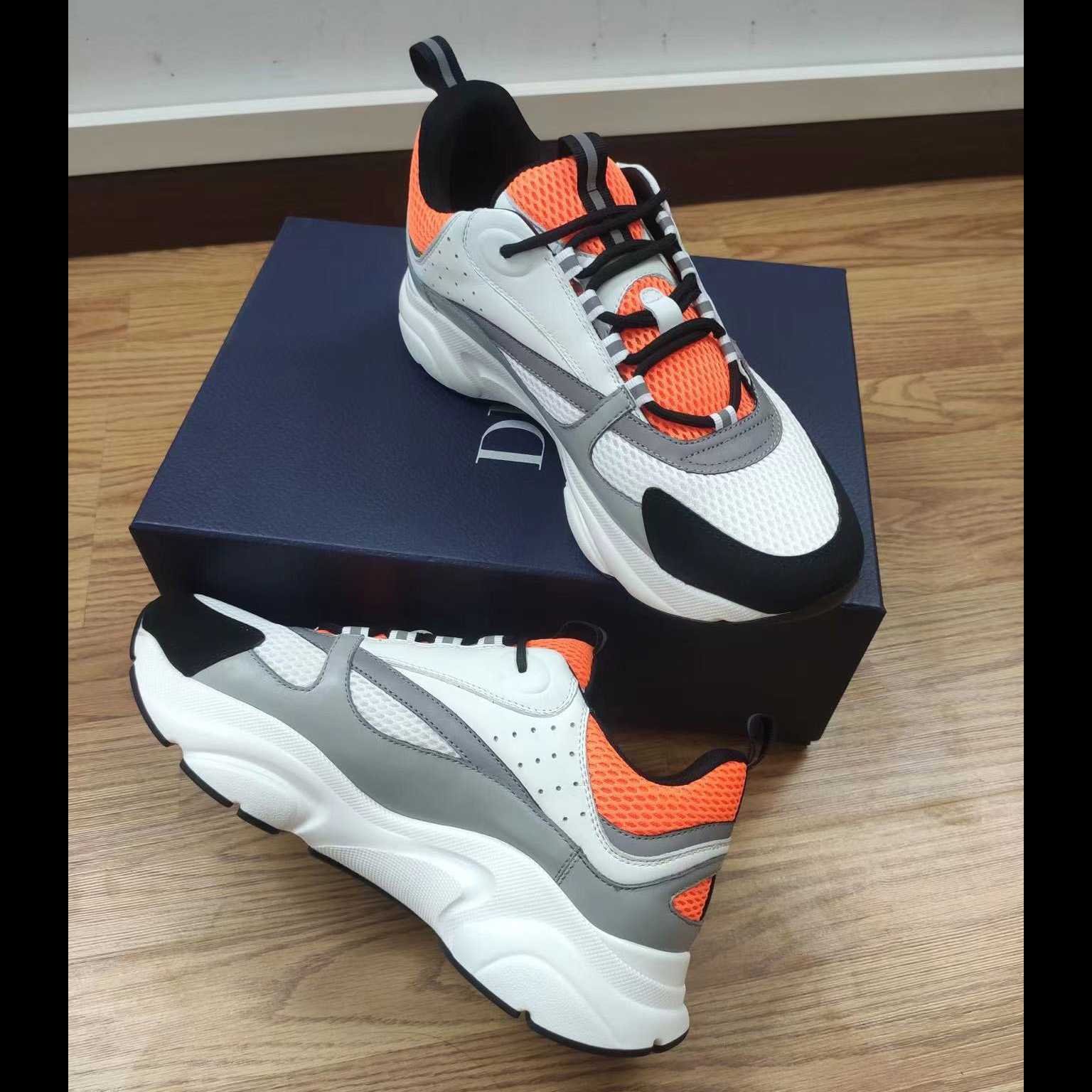 Dior B22 Sneaker  - EUR FASHION