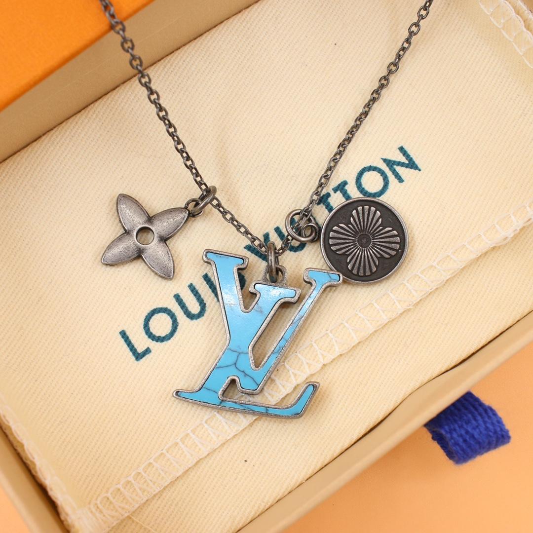 Louis Vuitton Pendant Chain LV Turquoise Necklace    M68904 - EUR FASHION