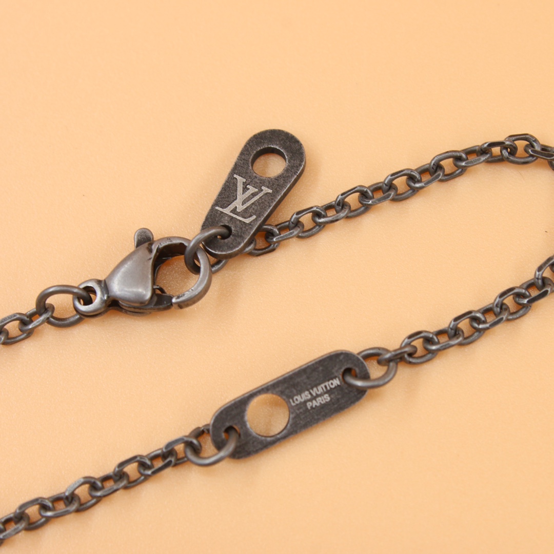 Louis Vuitton Pendant Chain LV Turquoise Necklace    M68904 - EUR FASHION
