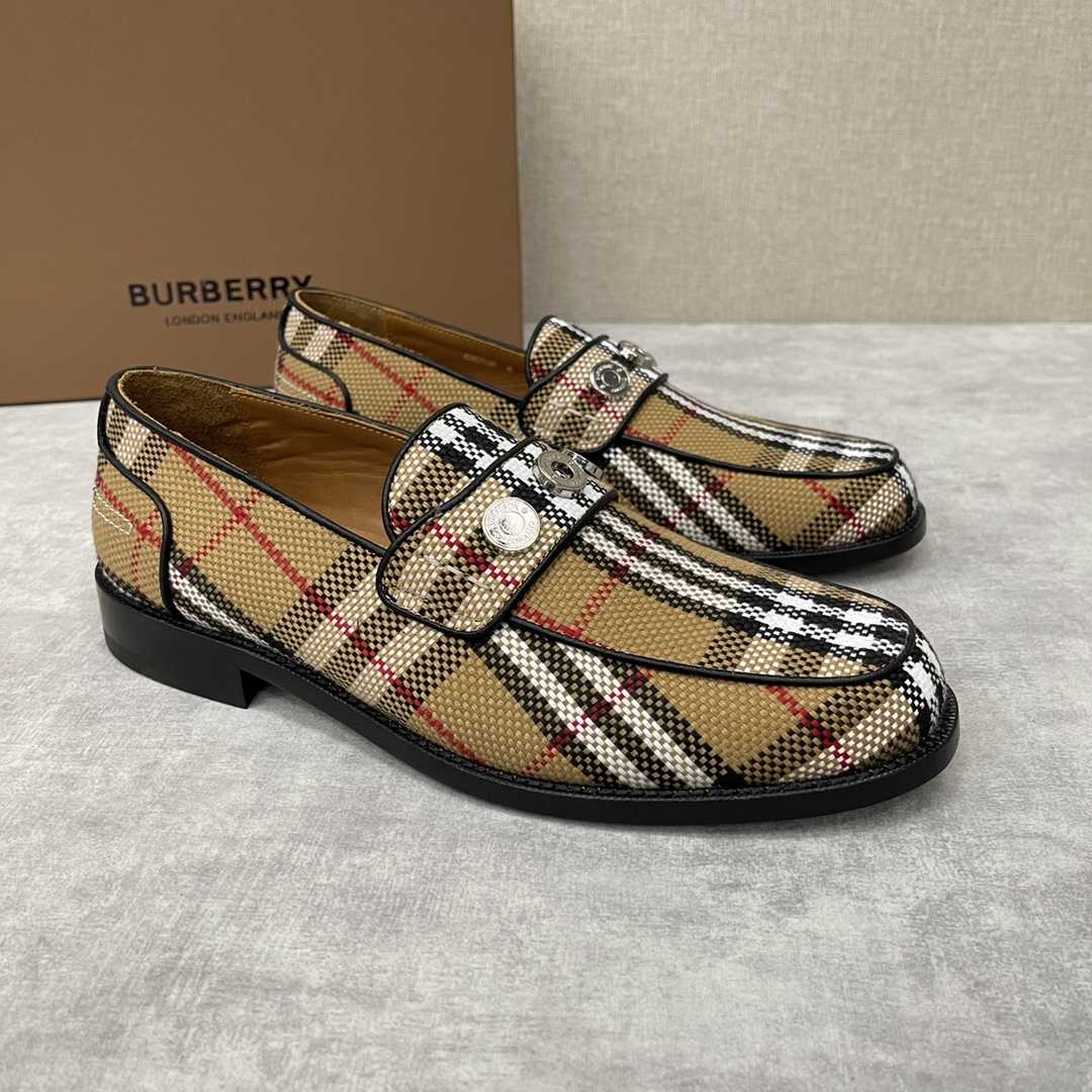 Burberry Moorley Check Loafers - EUR FASHION