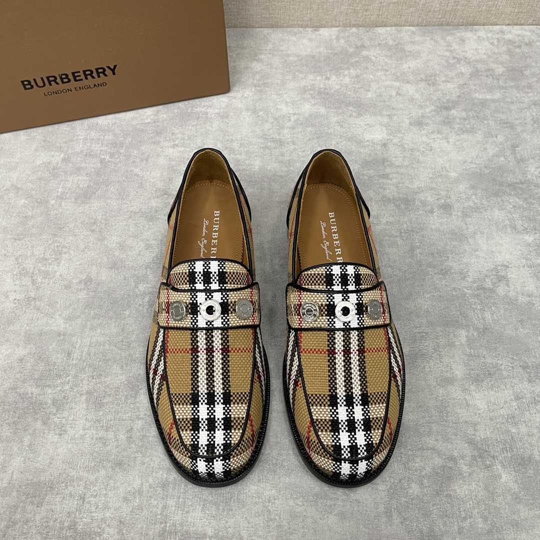 Burberry Moorley Check Loafers - EUR FASHION