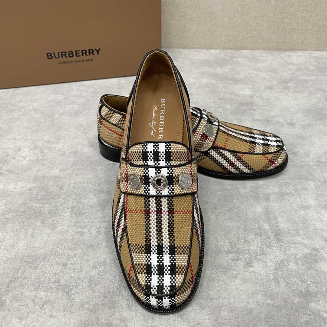 Burberry Moorley Check Loafers - EUR FASHION