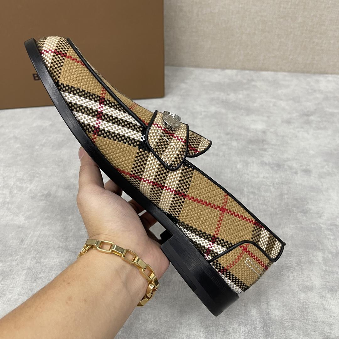 Burberry Moorley Check Loafers - EUR FASHION