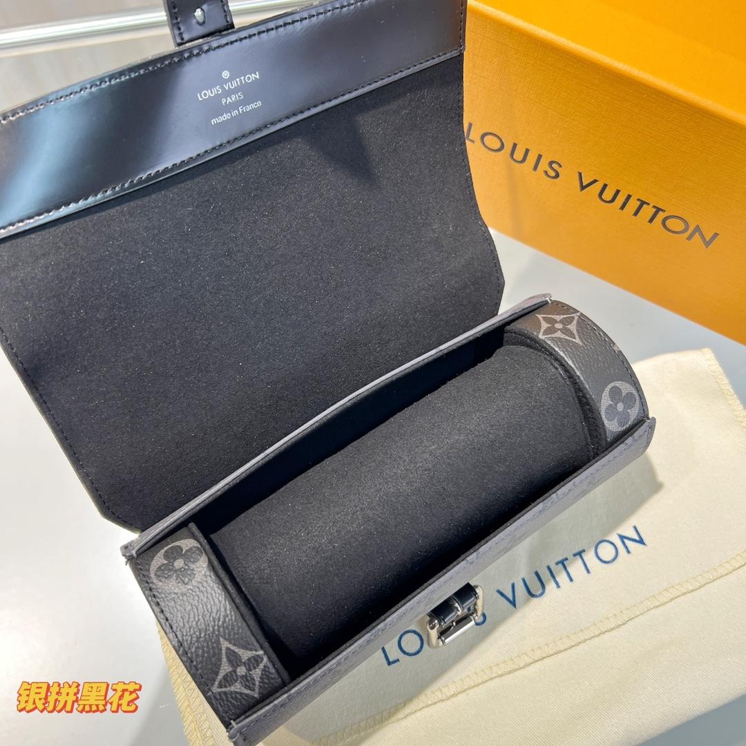 Louis Vuitton  3 Watch Case    - EUR FASHION