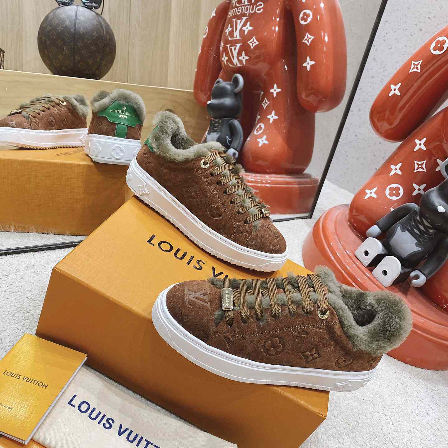 Louis Vuitton Time Out Sneakers - EUR FASHION