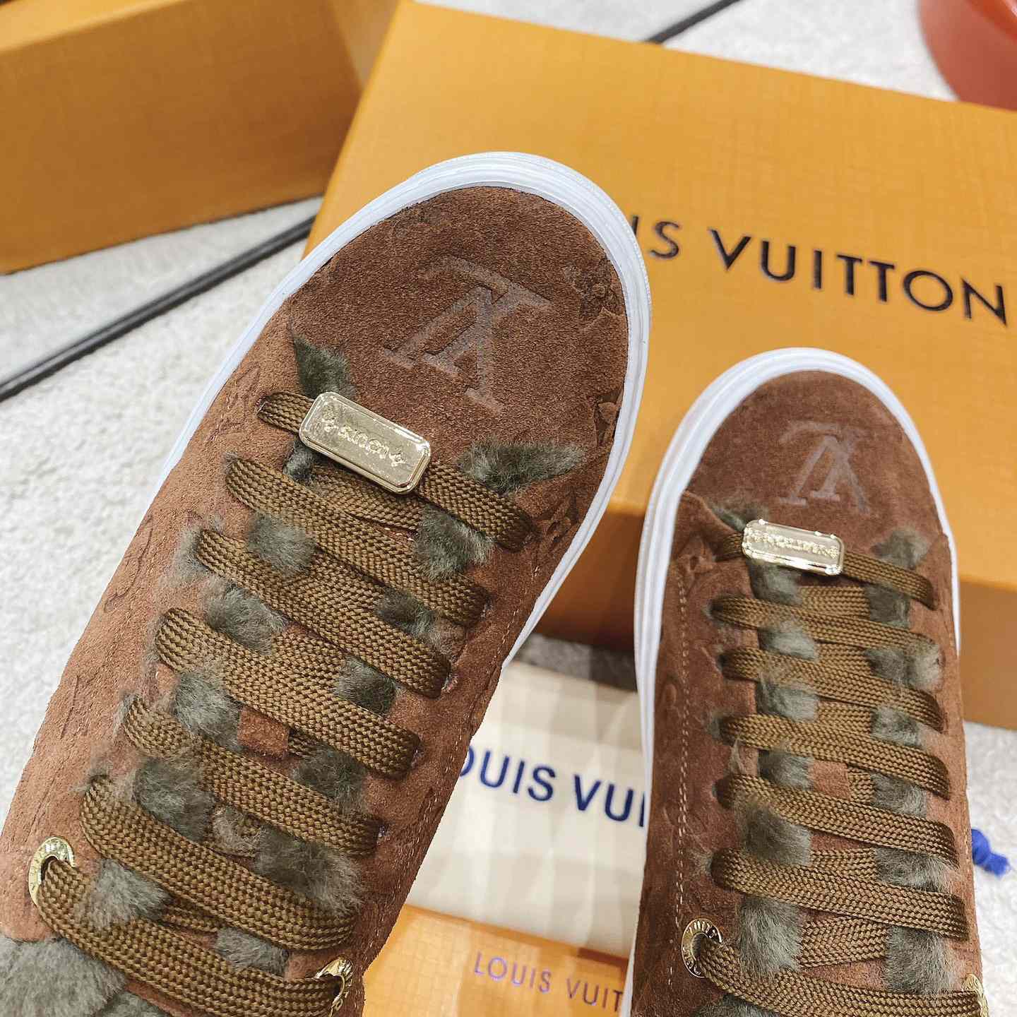 Louis Vuitton Time Out Sneakers - EUR FASHION