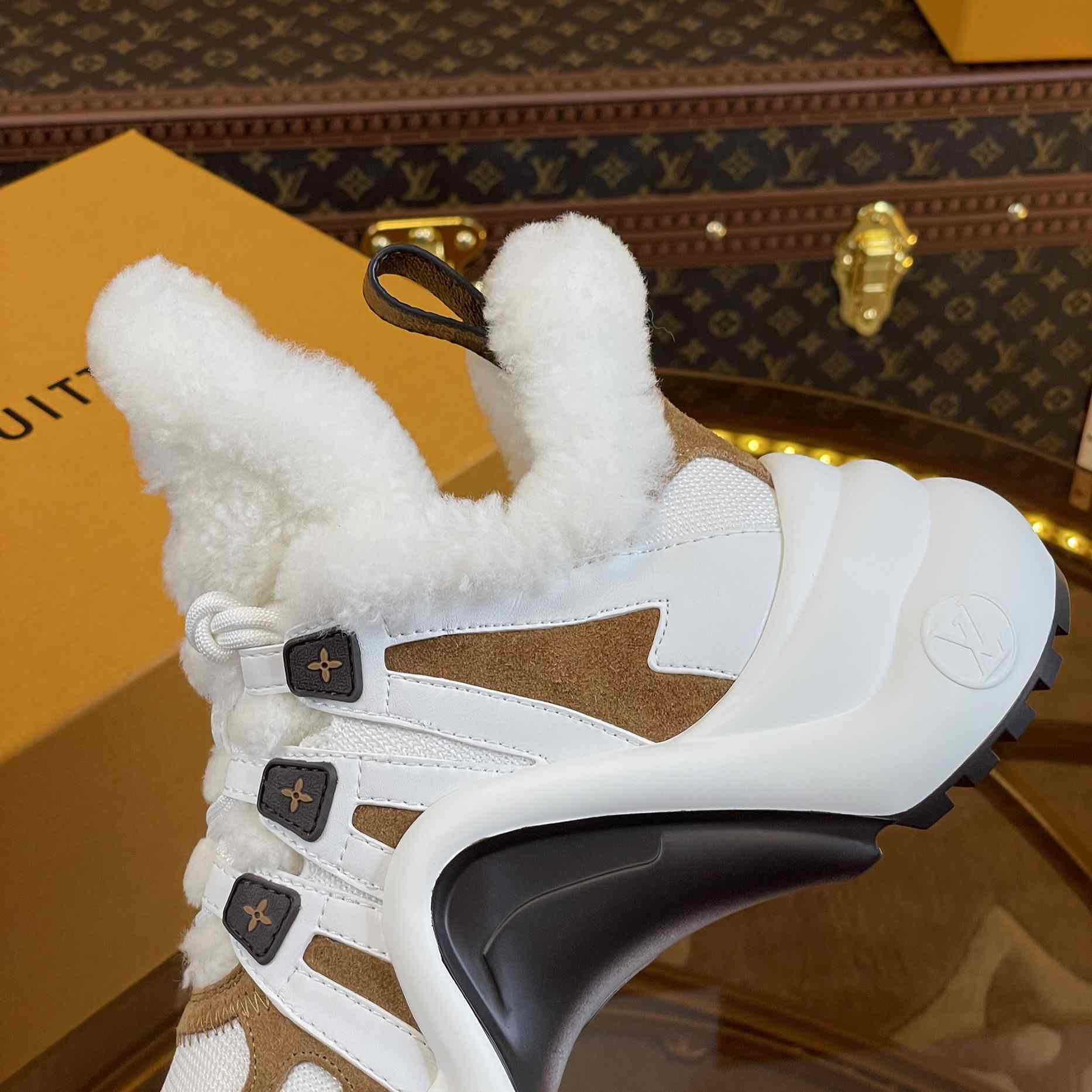 Louis Vuitton LV Archlight Sneaker       1AACQM - EUR FASHION