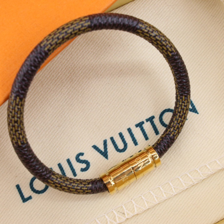 Louis Vuitton LV Confidential Bracelet - EUR FASHION