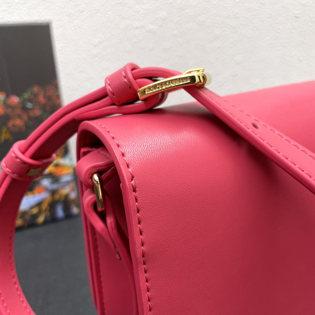Dolce & Gabbana Calfskin DG Logo Crossbody Bag(20-16-5cm) - EUR FASHION