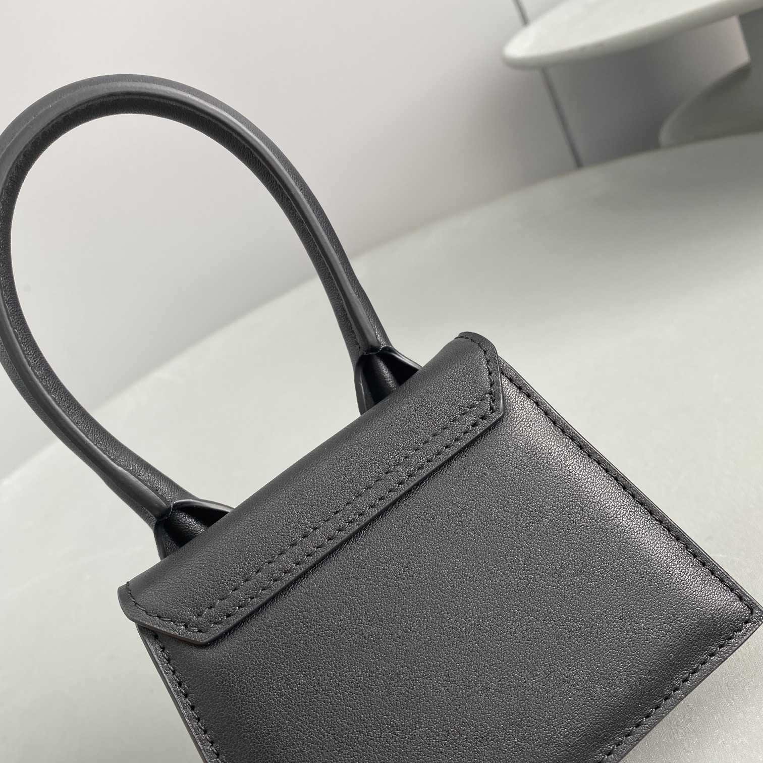 Jacquemus Le Chiquito Signature Leather Mini Handbag.(12-8-5cm) - EUR FASHION
