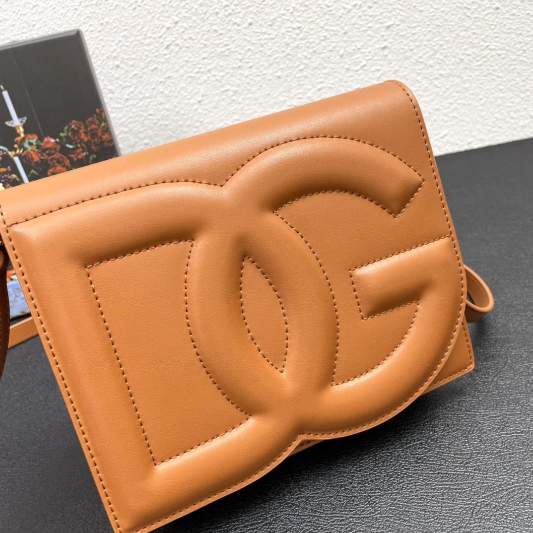 Dolce & Gabbana Calfskin DG Logo Crossbody Bag(20-16-5cm) - EUR FASHION