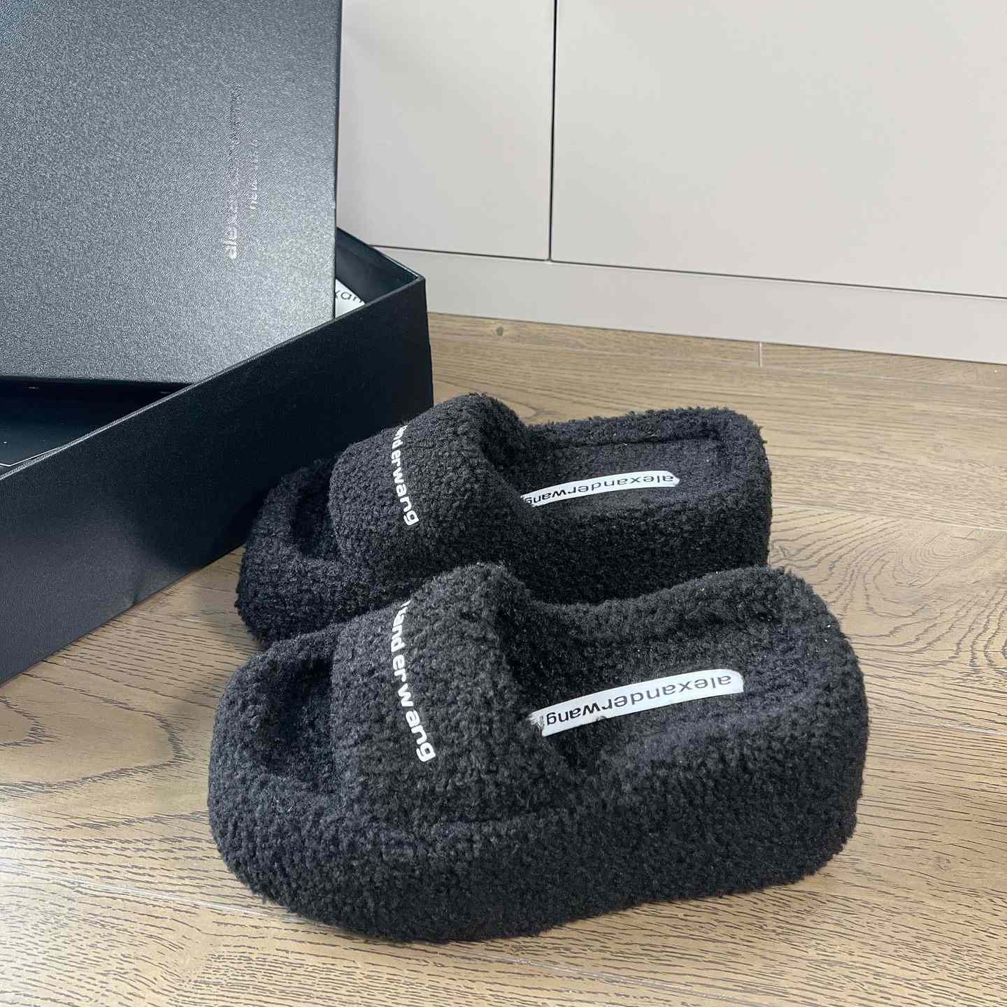 Alexander Wang Slide - EUR FASHION