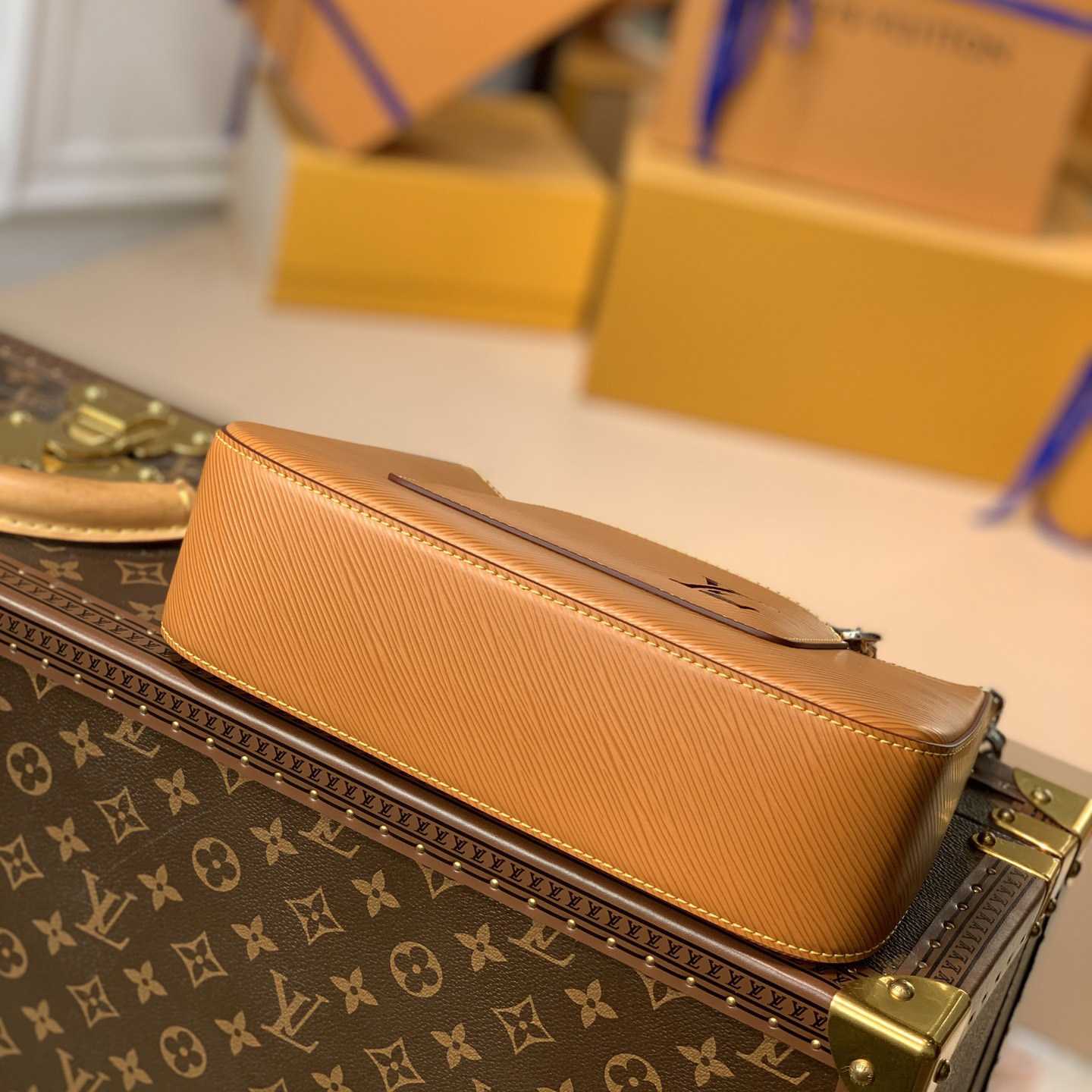 Louis Vuitton Marelle Handbag(25-15-8cm)   M80794 - EUR FASHION