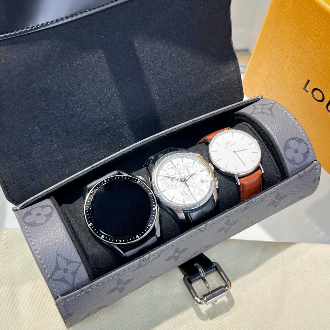 Louis Vuitton  3 Watch Case    - EUR FASHION