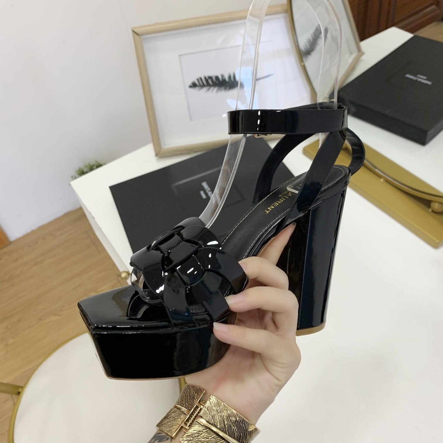 Saint Laurent Patent Leather Sandals - EUR FASHION