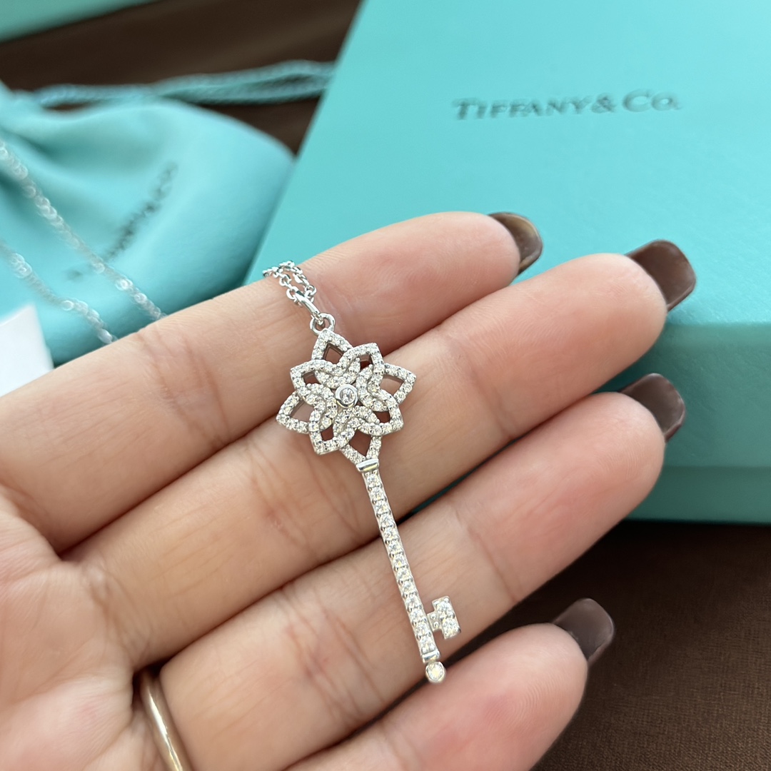 Tiffany&CO Knot Key Pendant - EUR FASHION