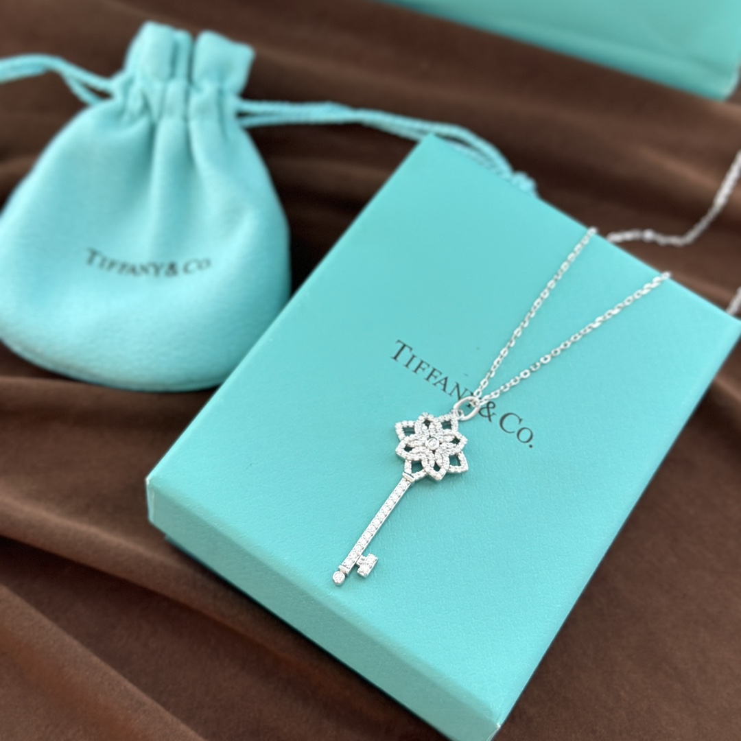 Tiffany&CO Knot Key Pendant - EUR FASHION