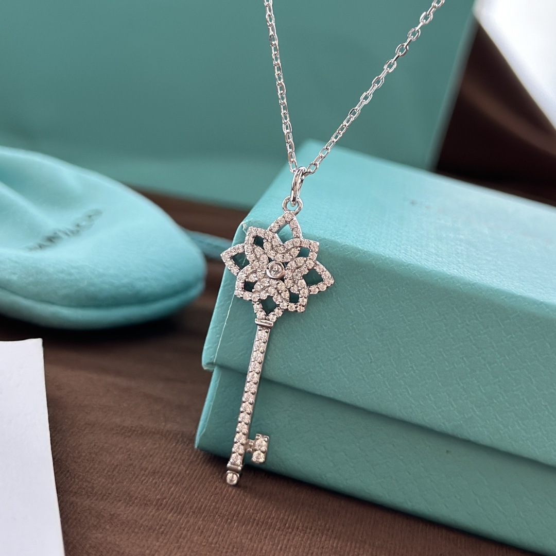 Tiffany&CO Knot Key Pendant - EUR FASHION