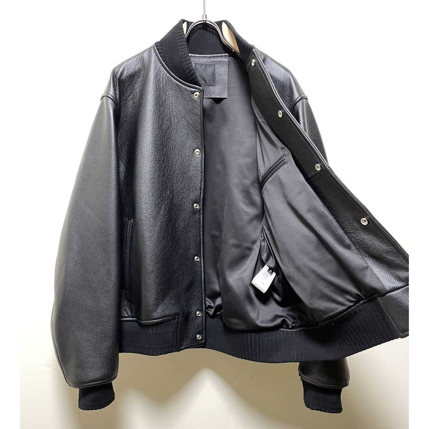 Givenchy Logo Leather Bomber Jacket In Black - EUR FASHION