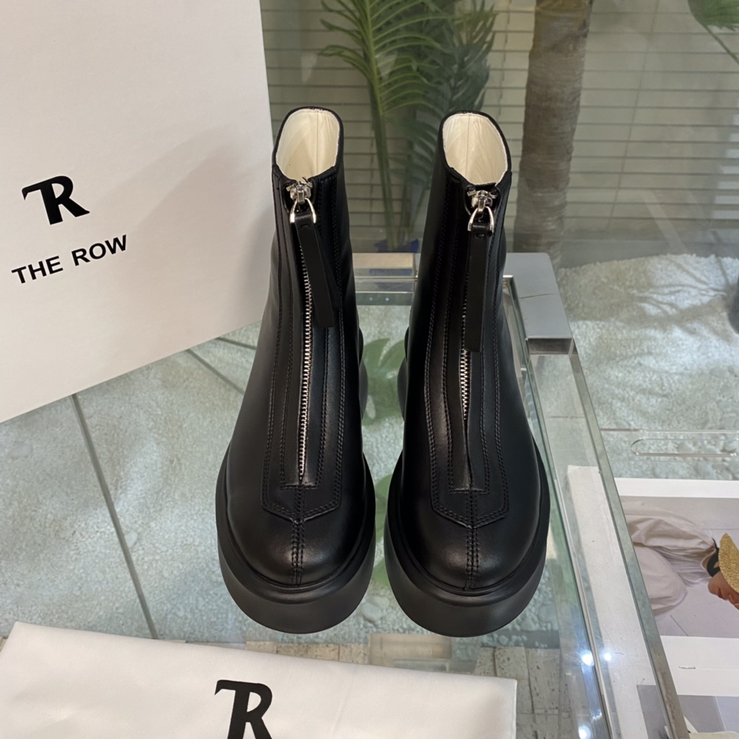 The Row Zipped Boot 1 In Leather - EUR FASHION
