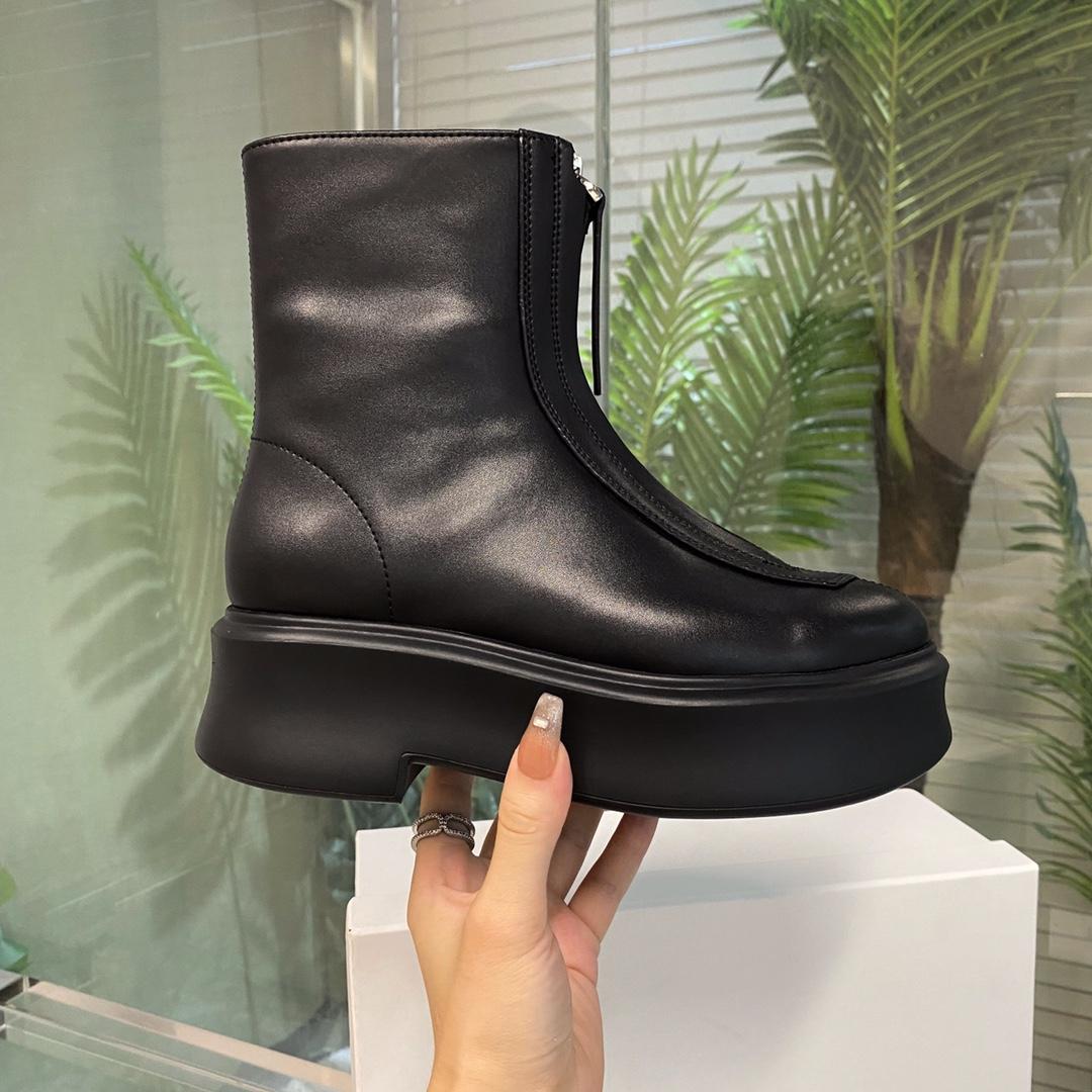 The Row Zipped Boot 1 In Leather - EUR FASHION